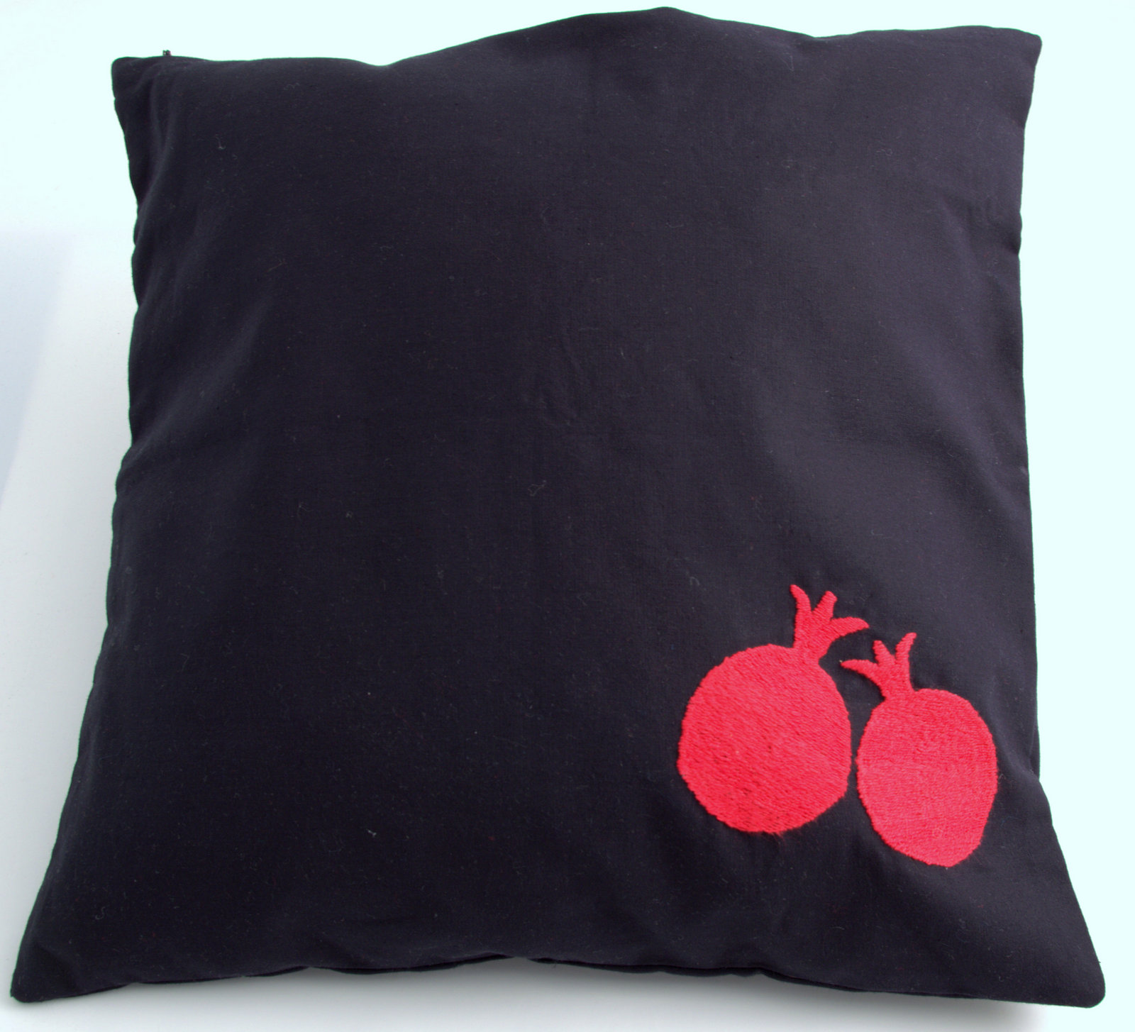 cushion cover for your pillow - handmade in Tajikistan - women's cooperative - Gundara