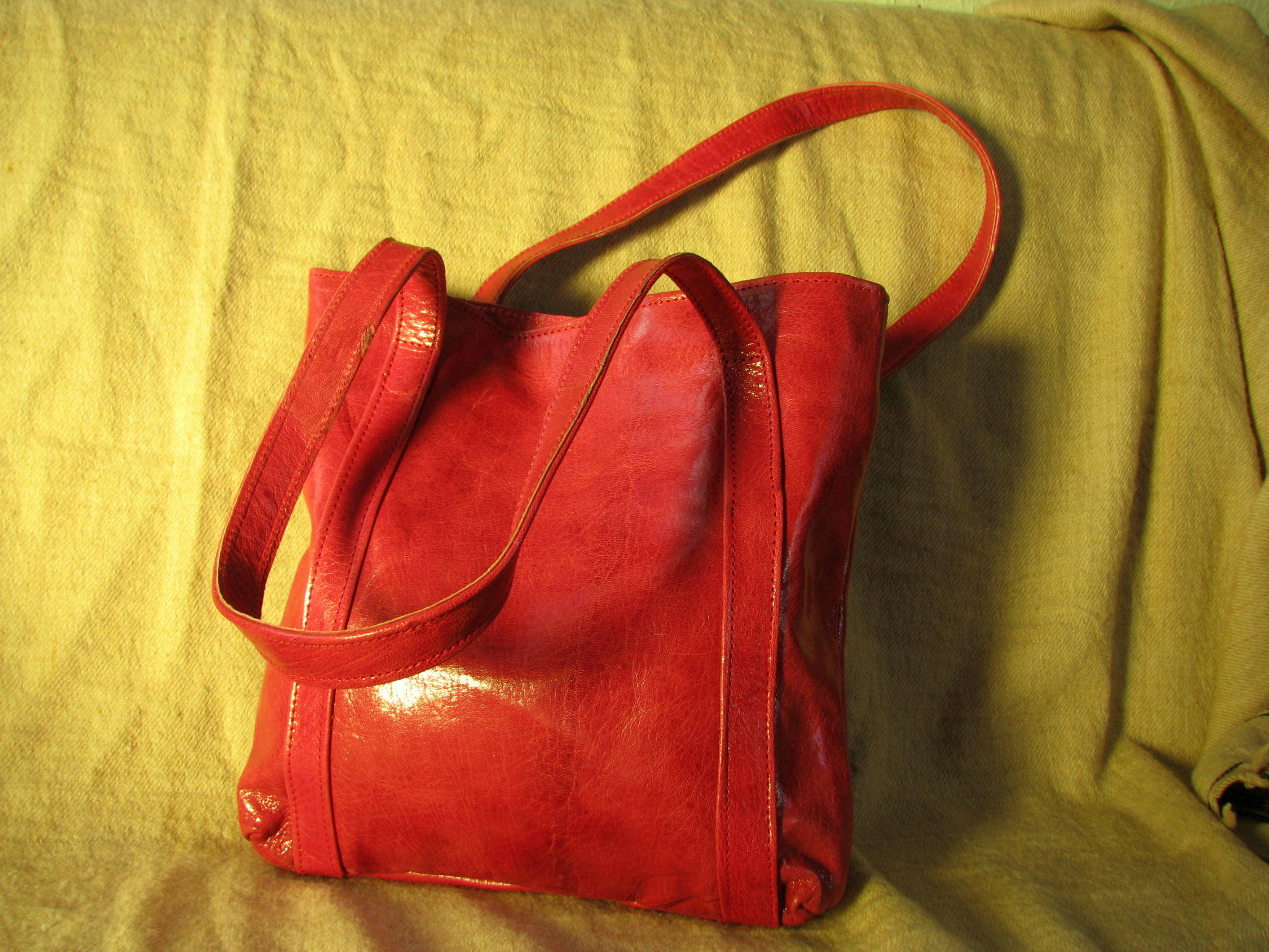 Red Leather Shopping Bag - Missy Simple Africa | Gundara