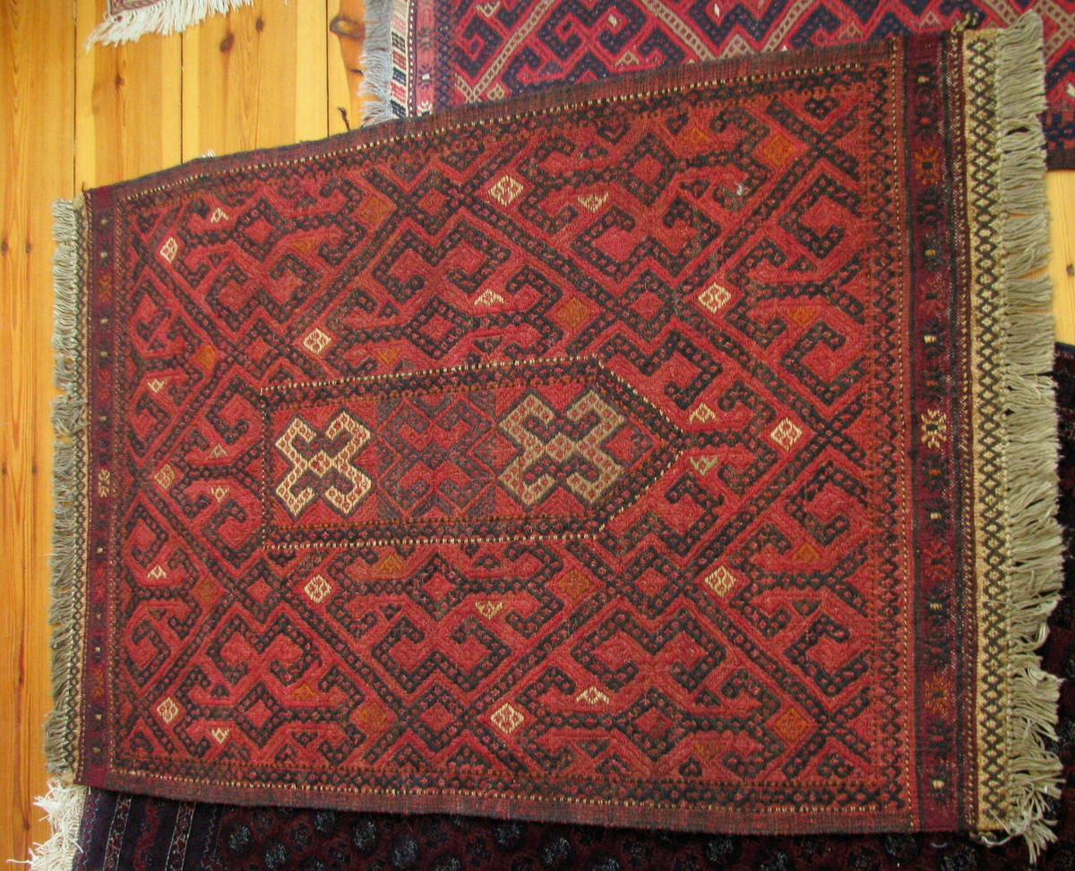 Gundara - hand stitched carpet - Afghan Olam Suzani