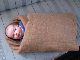Gundara - patu - winter friend - 100% wool - baby blanket - from Pakistan