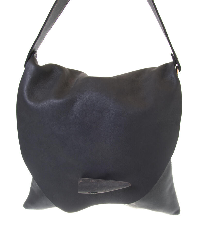 Flop fair trade leather bag in black